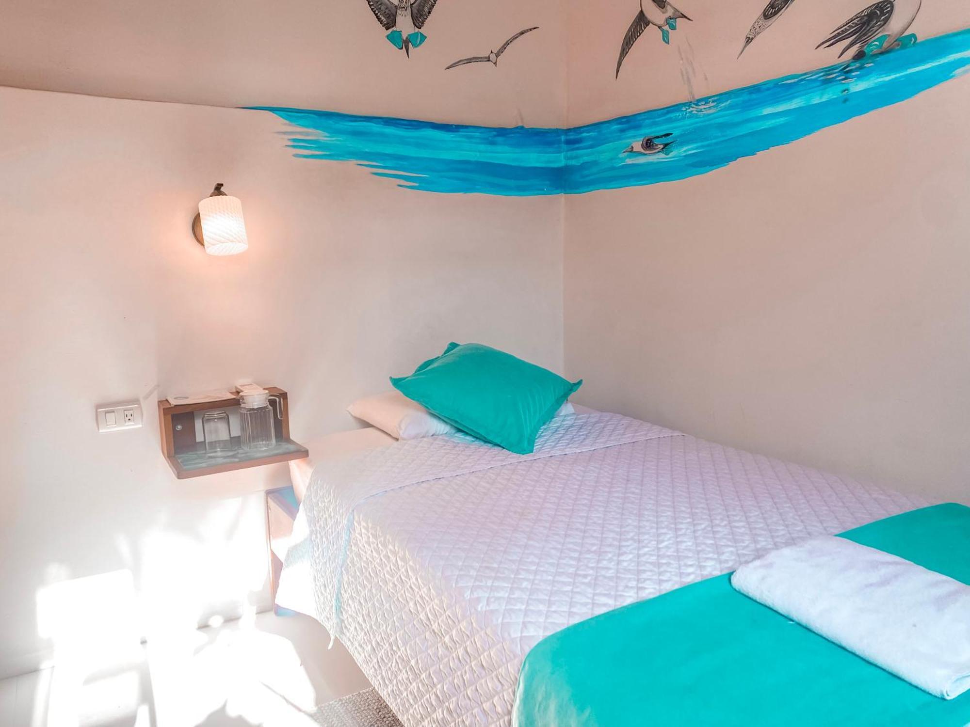 Hotel Coral Blanco With High Speed Internet Starlink And Galapagos Tour Operator Пуэрто-Вильямиль Экстерьер фото