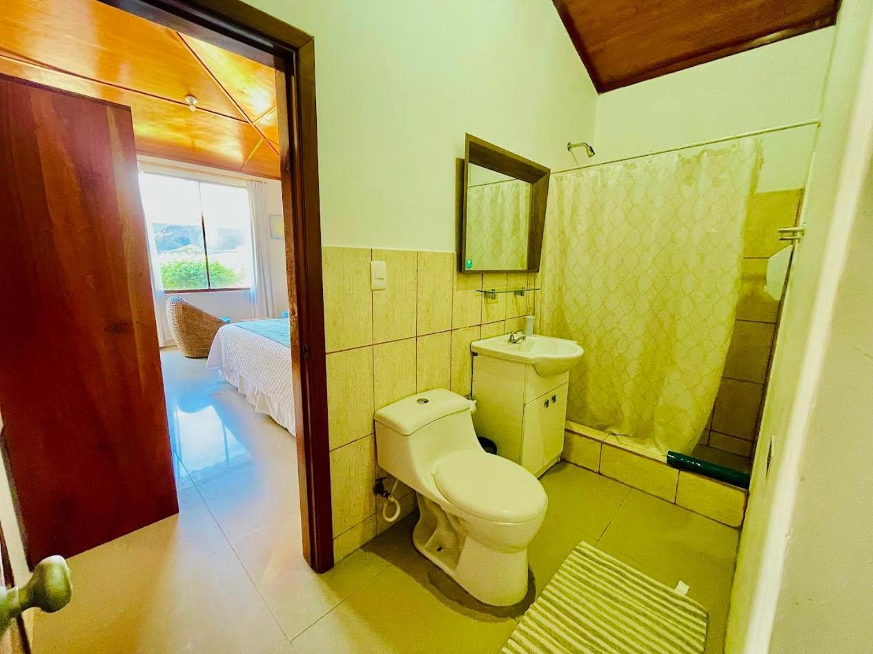 Hotel Coral Blanco With High Speed Internet Starlink And Galapagos Tour Operator Пуэрто-Вильямиль Экстерьер фото