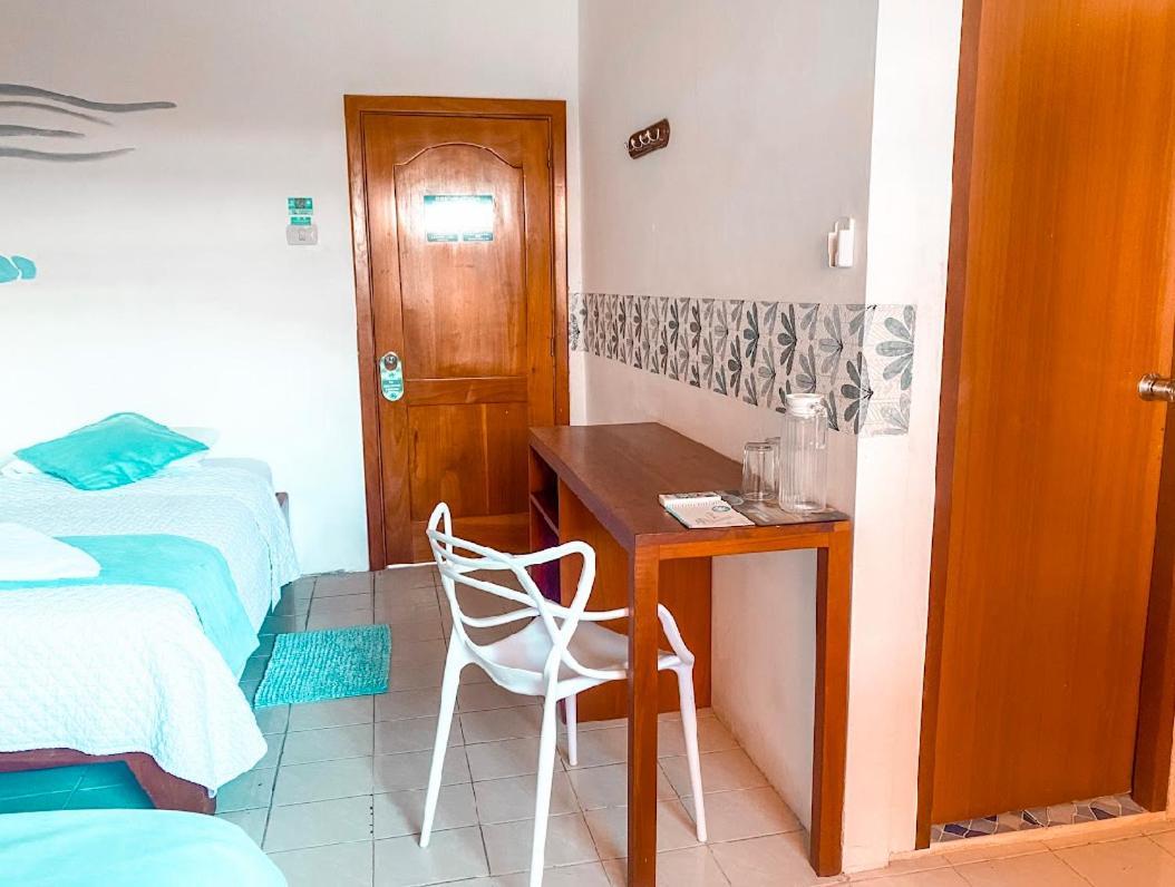 Hotel Coral Blanco With High Speed Internet Starlink And Galapagos Tour Operator Пуэрто-Вильямиль Экстерьер фото